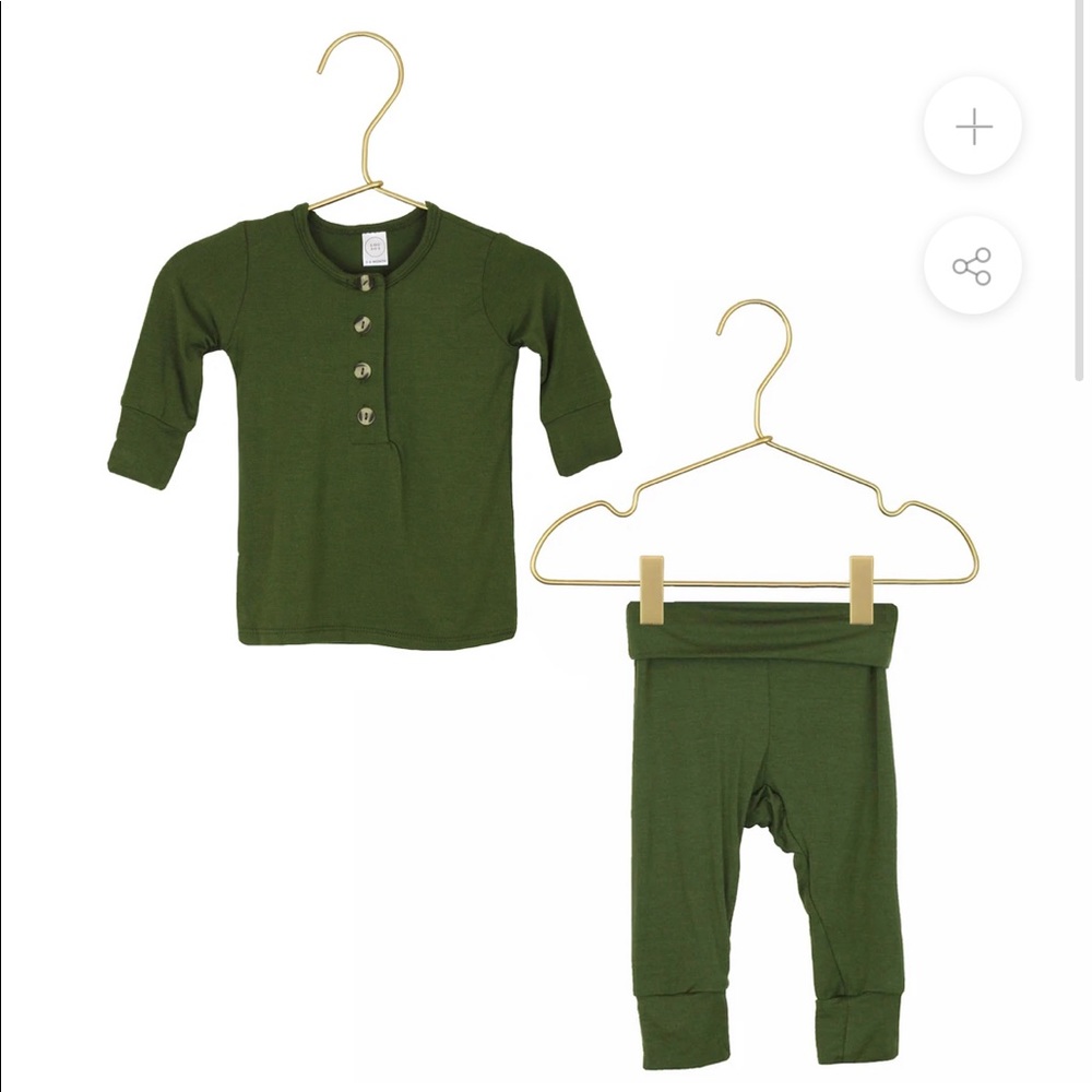 Lou Lou and Company top + bottom set and matching bonnet. Brand new.
